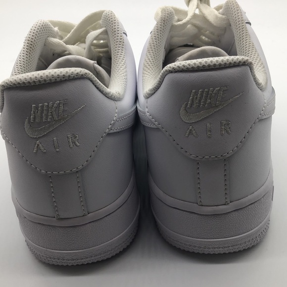 Nike Men's Air Force 1 Low '07 Triple White Casual Sneaker CW2288-111 USED Sz 7 - Picture 11 of 11